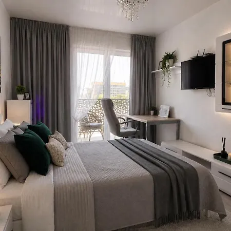 Vip Avalon чорновола 16-д Appartamento Leopoli